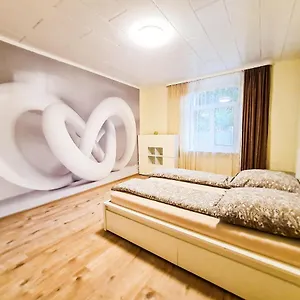 Moderne 3zimmer Mit Balkon Apartment